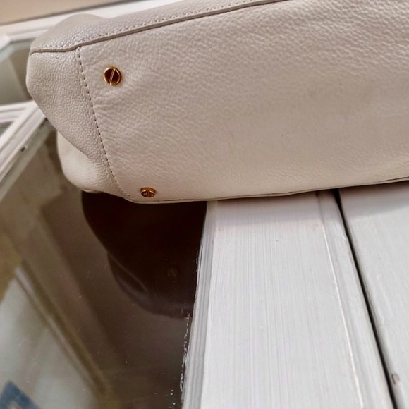 Tory Burch Amanda Shoulder Bag Ivory Cream Pebbled Leather 12โ/16โ - Picture 14 of 15